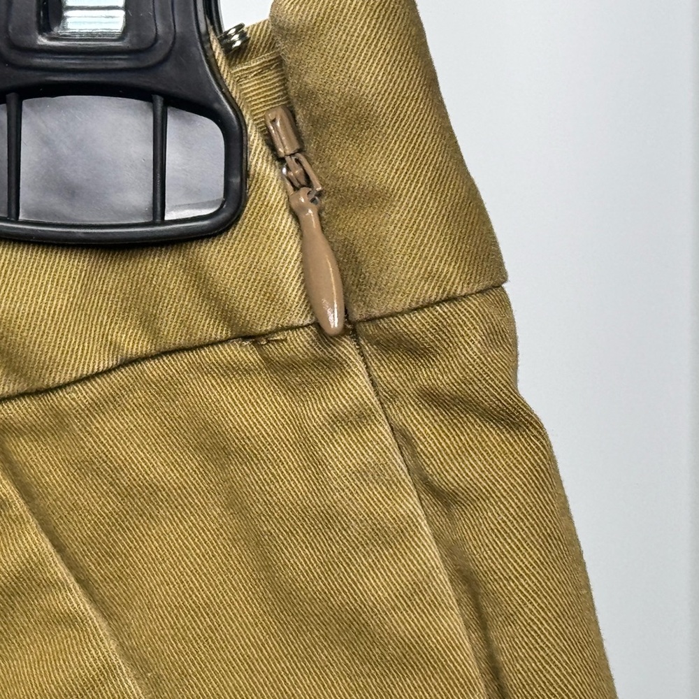Banana Republic Women's Olive-Toned Button Front Shorts Size 4 - Picture 5 of 11